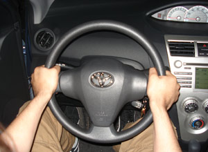 Steering Techniques - DriversEd.com